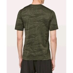 71 Lululemon Metal Vent Tech Short Sleeve Shirt